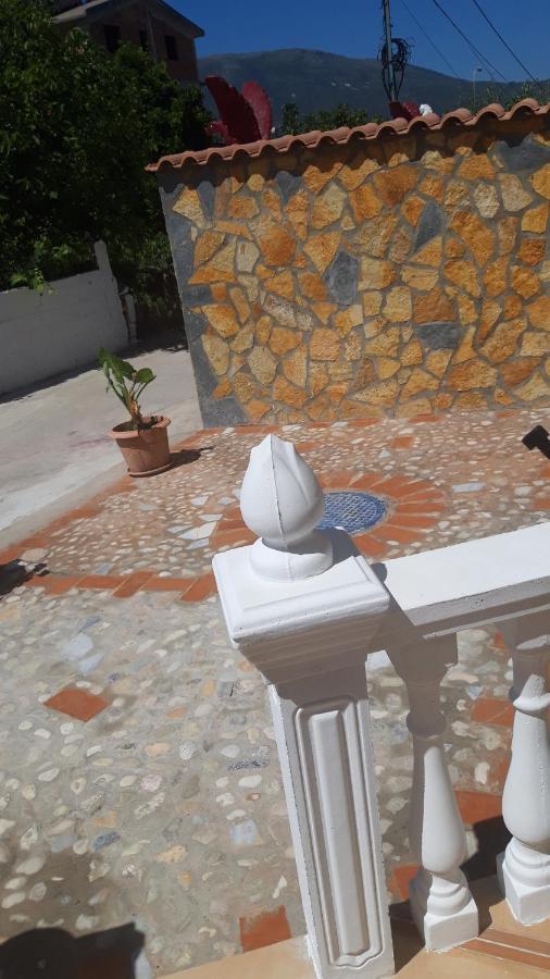Villa Fredi Orikum Esterno foto