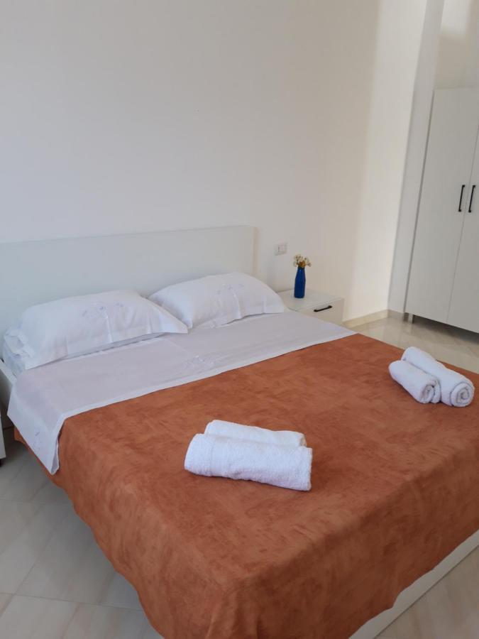 Villa Fredi Orikum Esterno foto