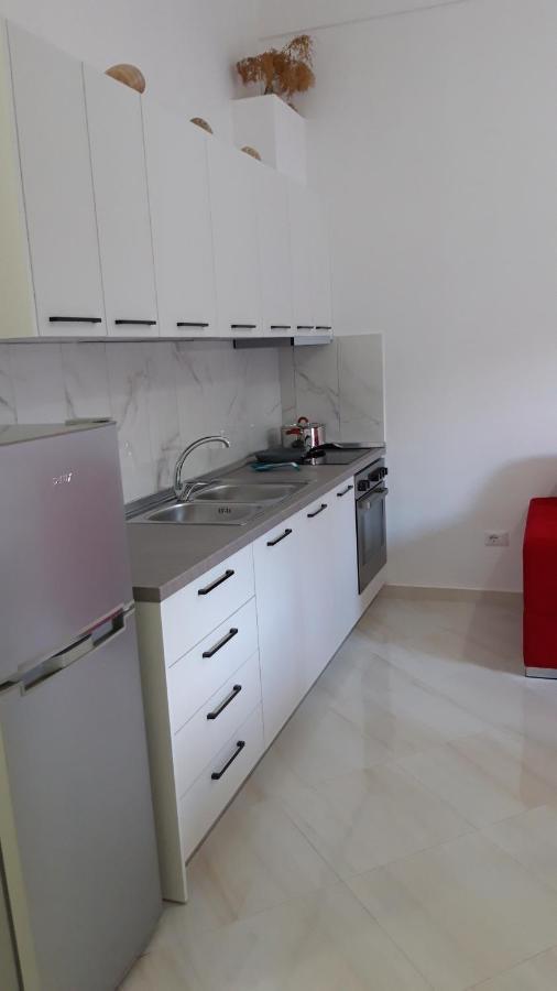 Villa Fredi Orikum Esterno foto